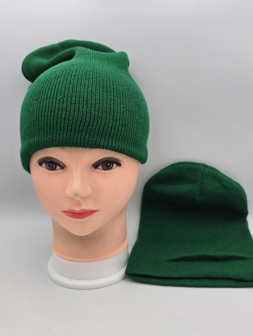 NWOT Unbranded 2 Pack Green Solid Knit Acrylic Beanies